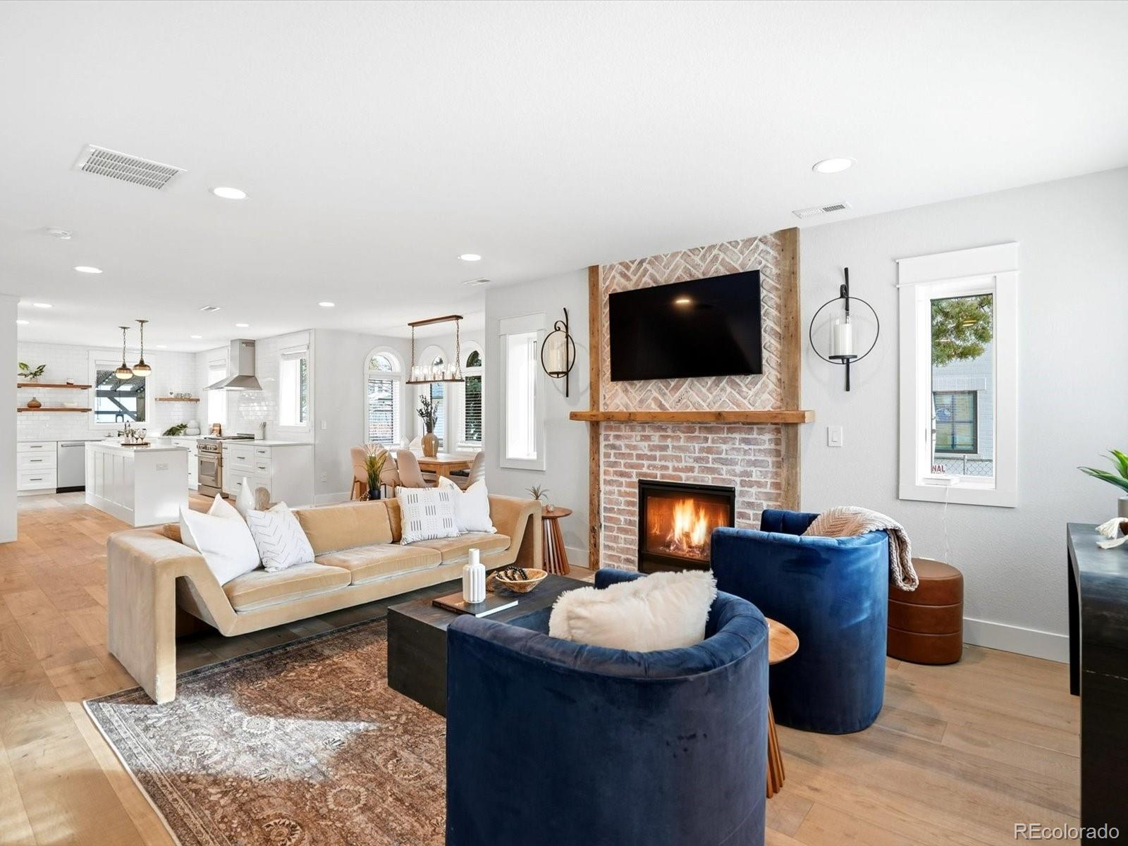 MLS Image #2 for 440 s gilpin street,denver, Colorado
