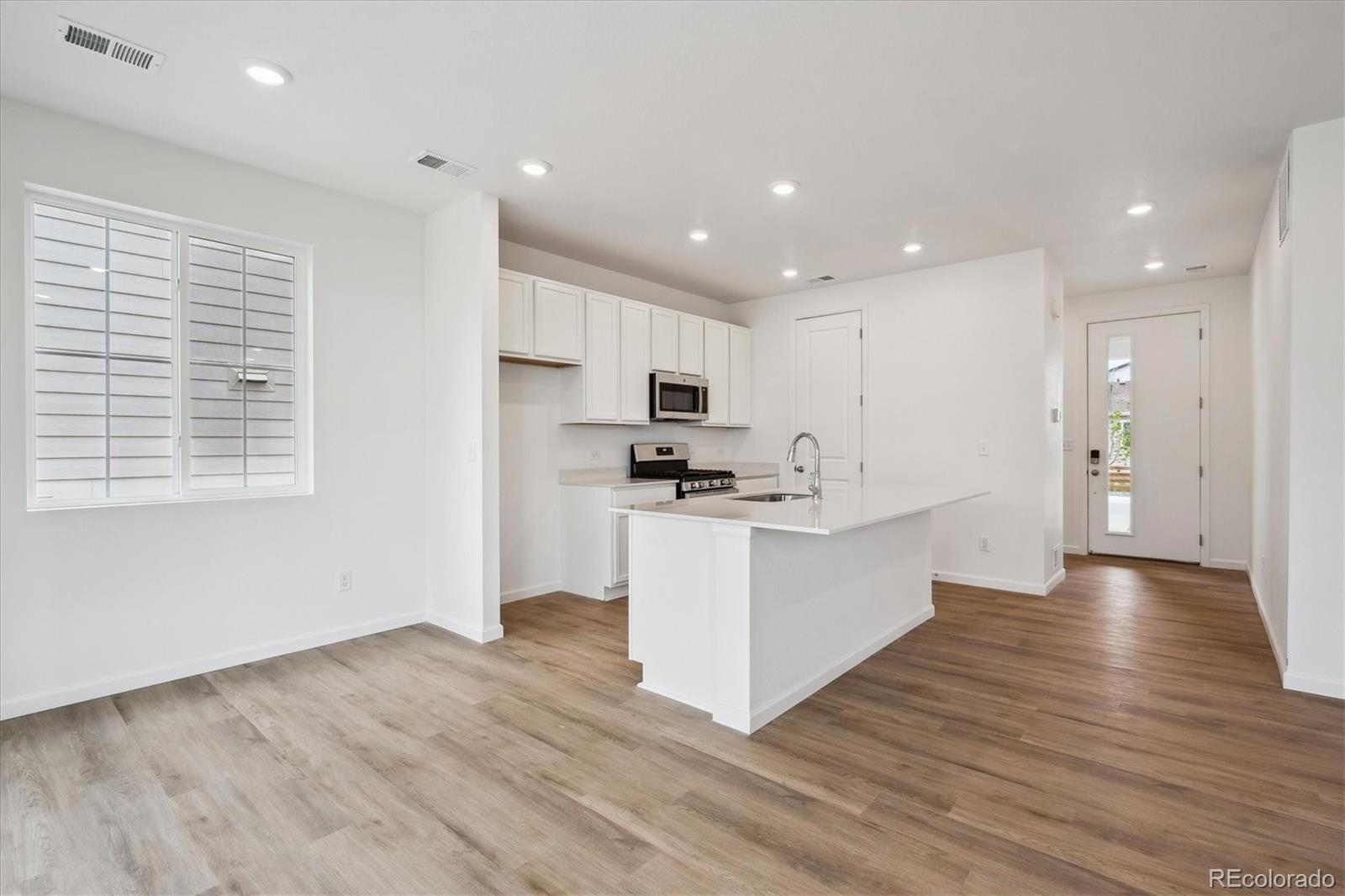 MLS Image #1 for 580  douglas fir place,johnstown, Colorado