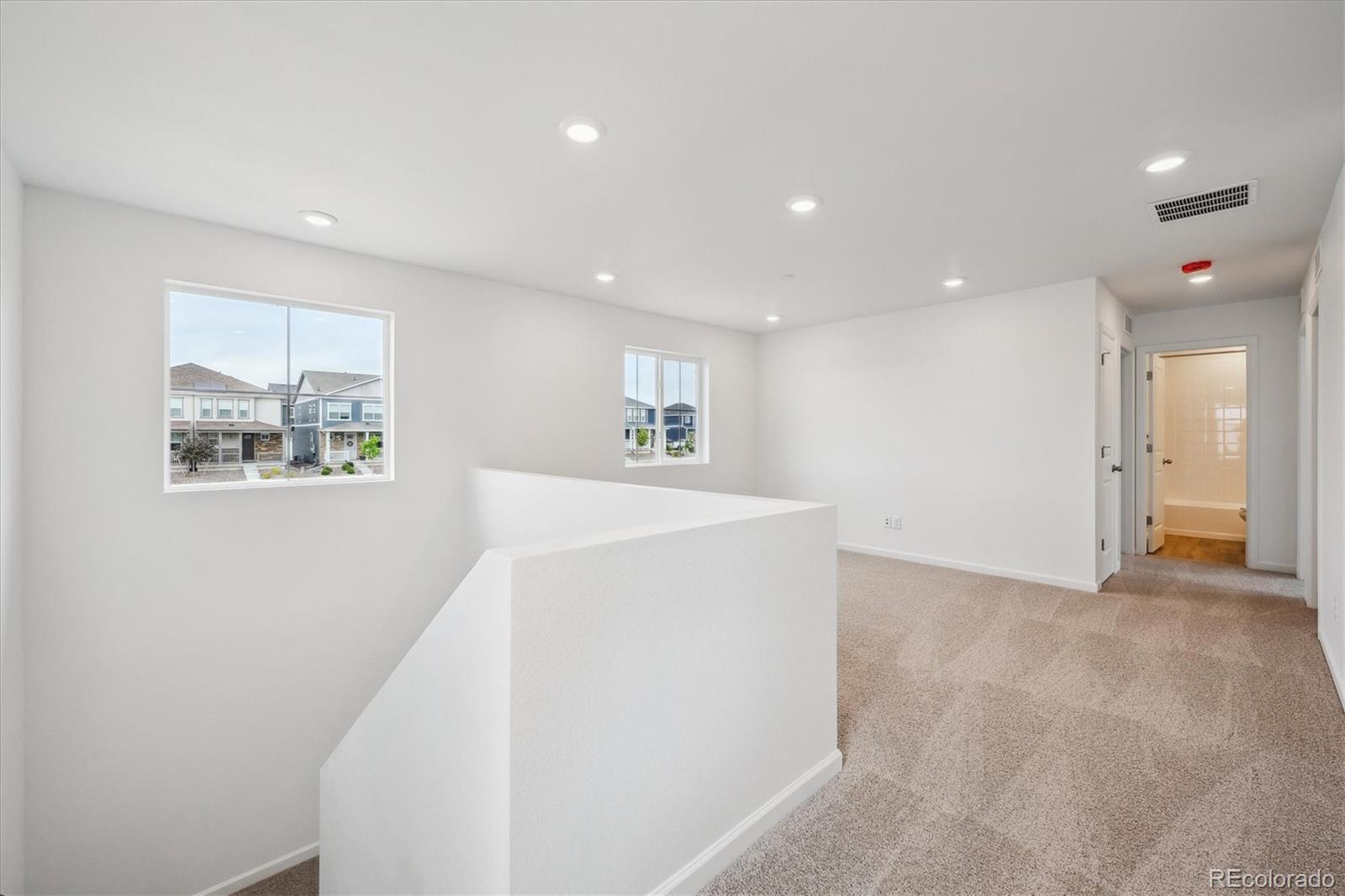 MLS Image #10 for 580  douglas fir place,johnstown, Colorado