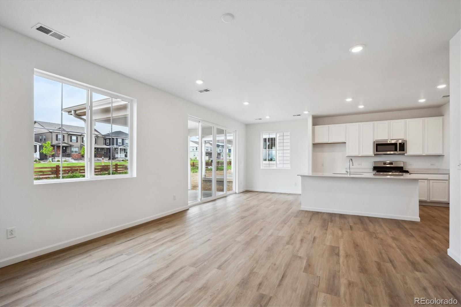 MLS Image #4 for 580  douglas fir place,johnstown, Colorado