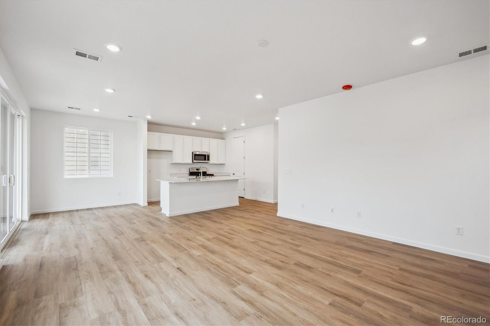 MLS Image #8 for 580  douglas fir place,johnstown, Colorado