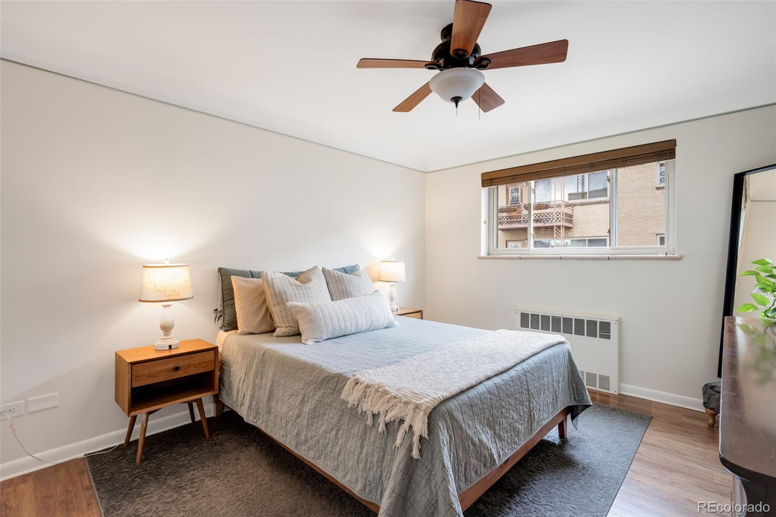 MLS Image #3 for 1175 n emerson street 211,denver, Colorado
