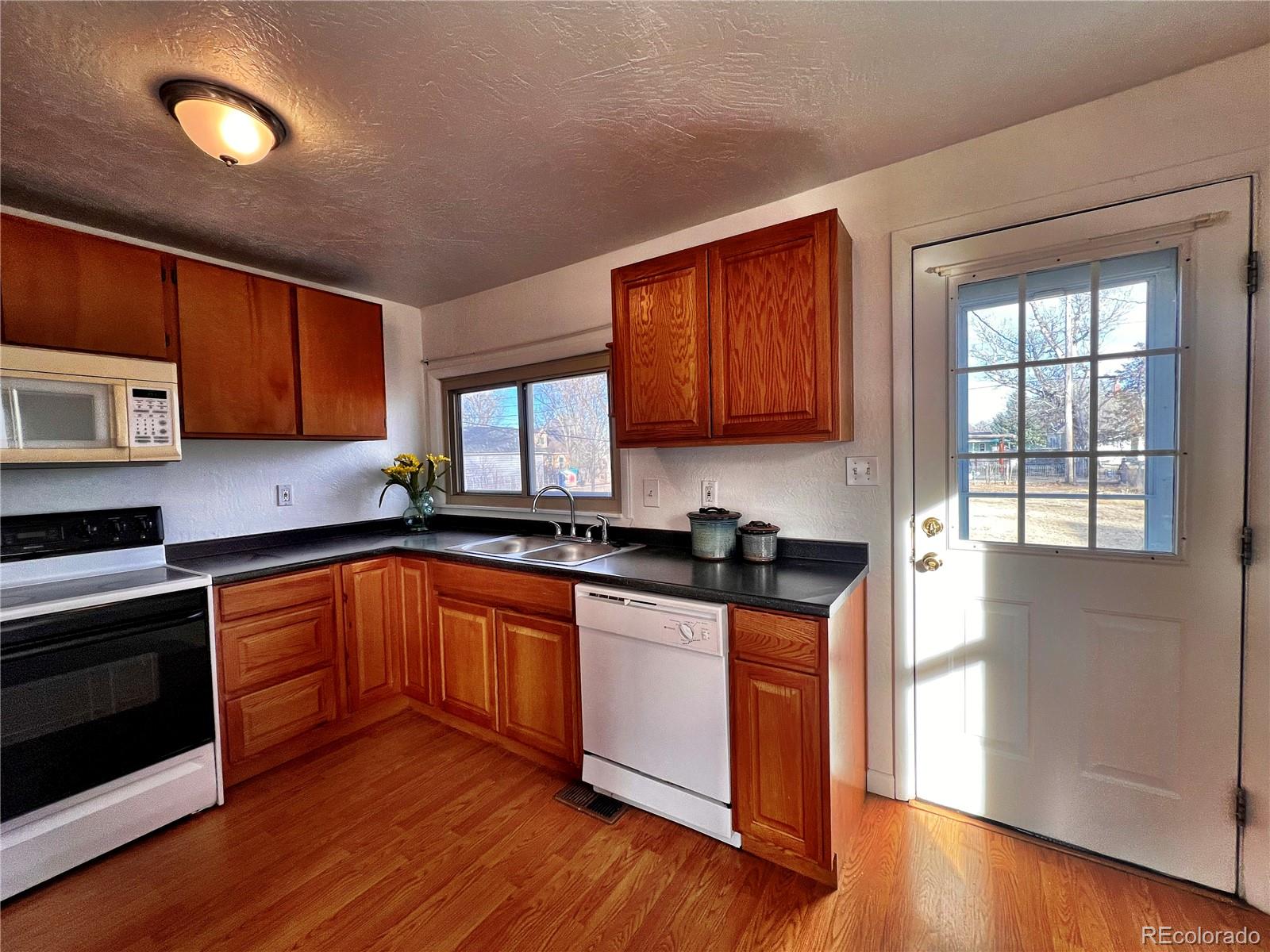 MLS Image #2 for 480  f avenue,limon, Colorado
