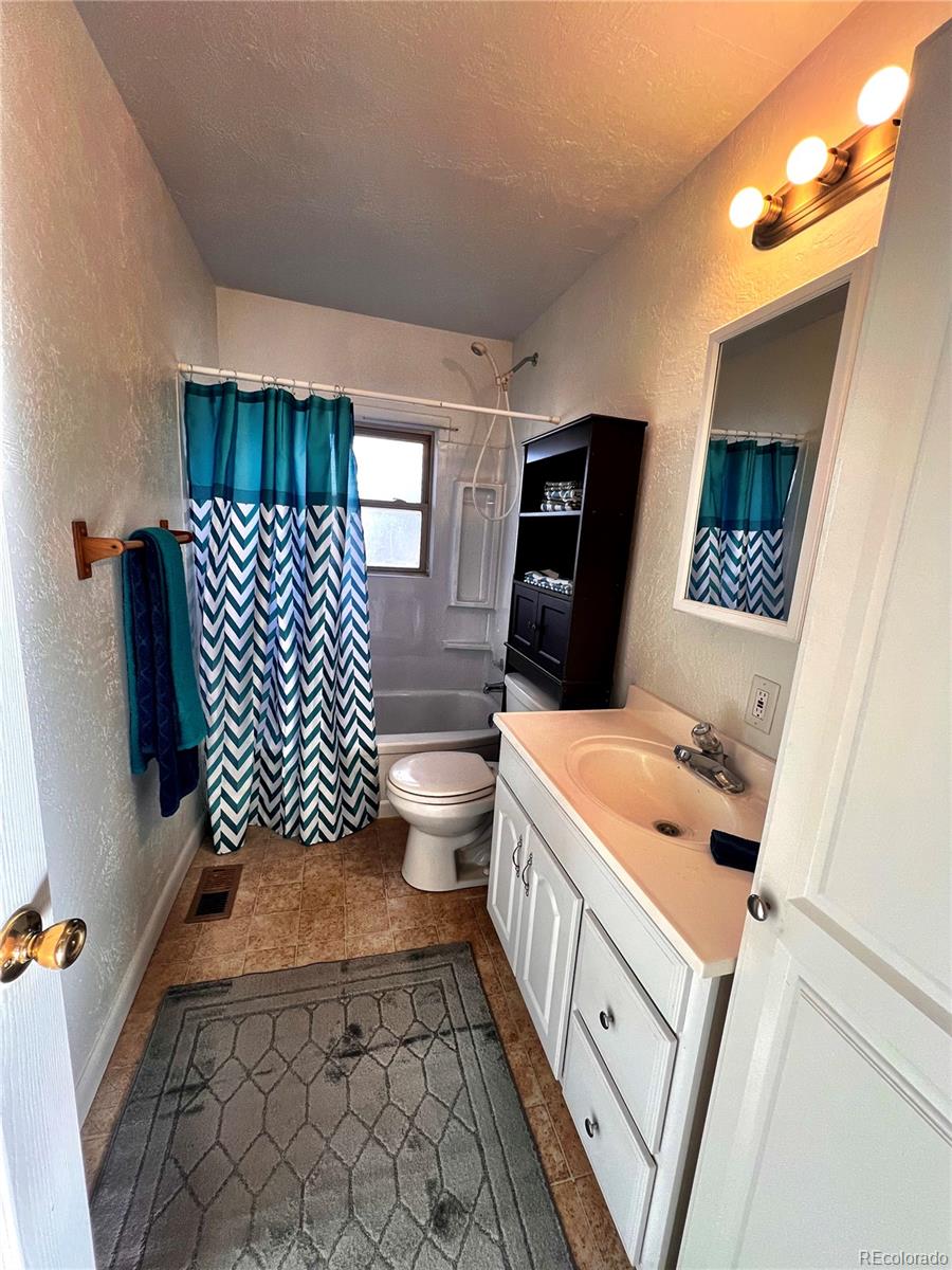 MLS Image #7 for 480  f avenue,limon, Colorado
