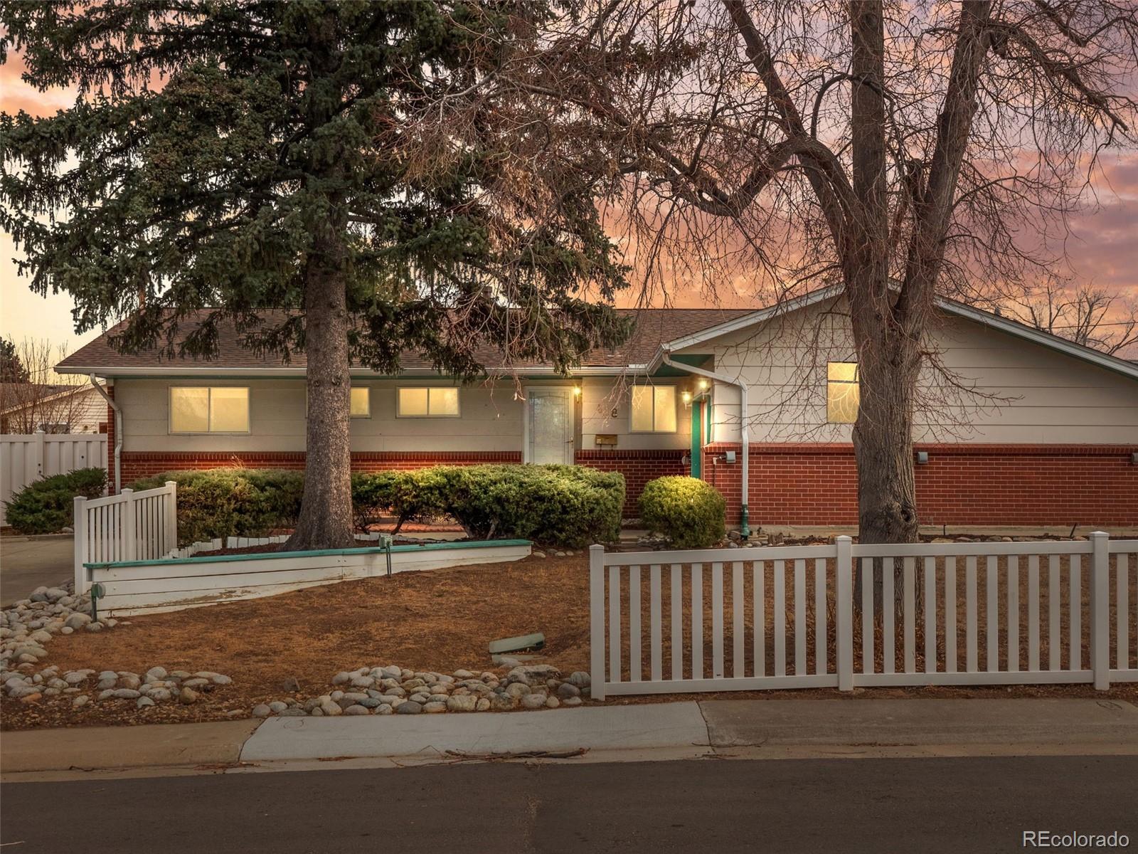 MLS Image #3 for 418 s wheeling way,aurora, Colorado