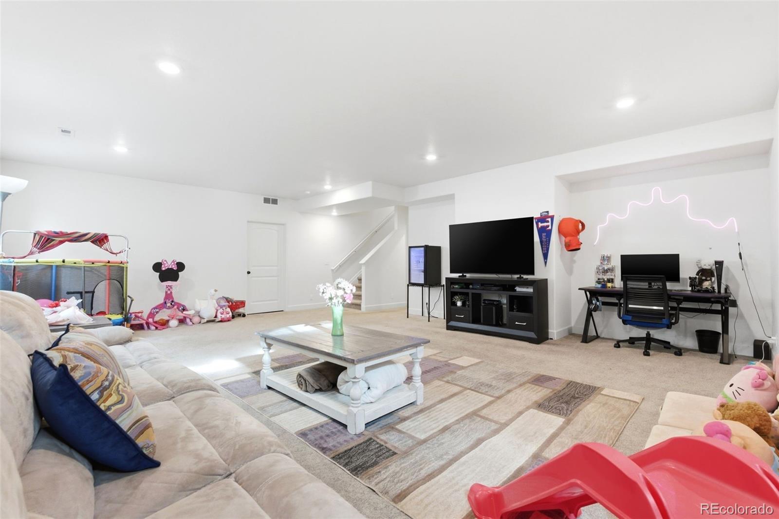 MLS Image #38 for 20800 e beekman place,denver, Colorado
