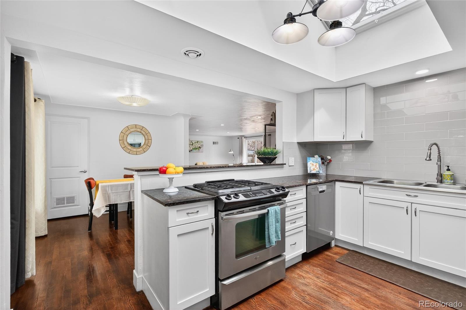 MLS Image #25 for 2916 s downing street,englewood, Colorado