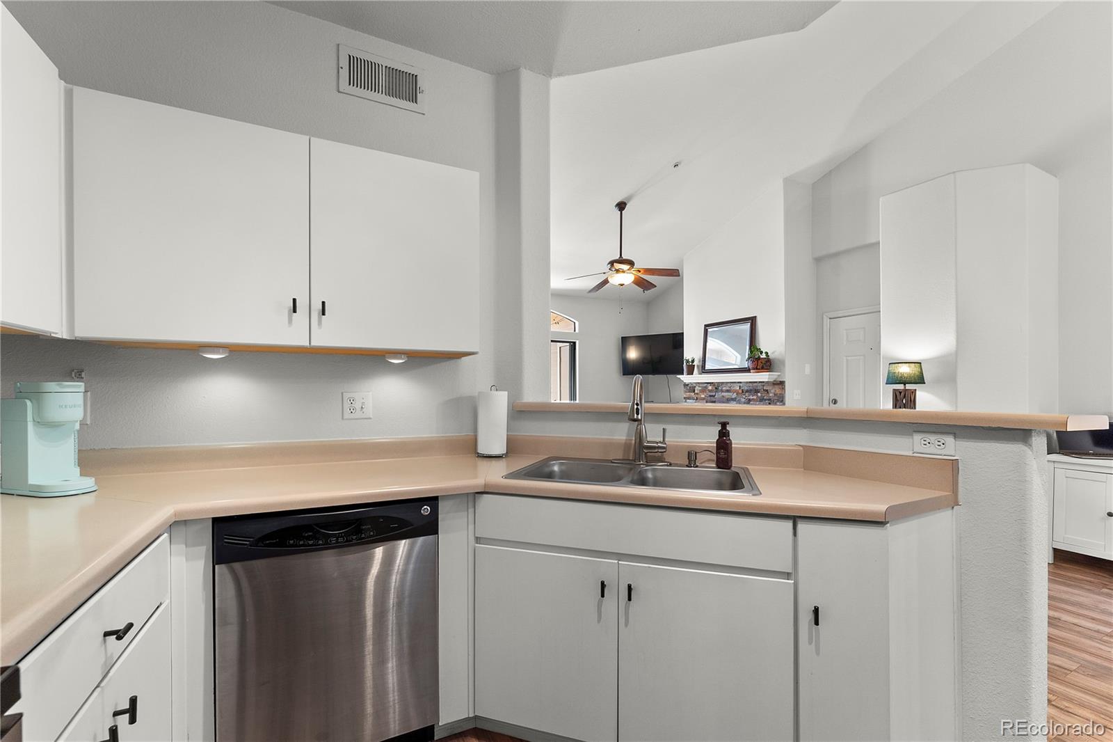 MLS Image #10 for 1632 w canal circle,littleton, Colorado
