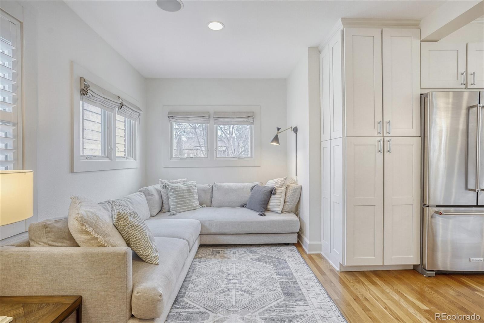 MLS Image #11 for 860 s vine street,denver, Colorado