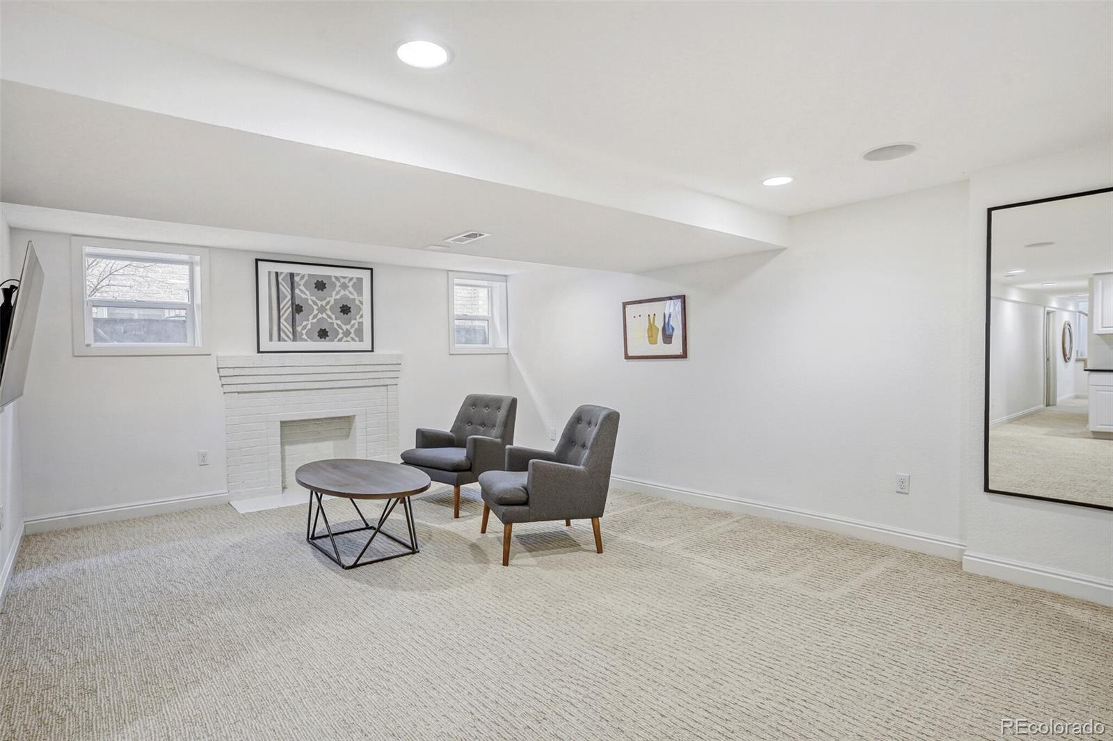 MLS Image #26 for 860 s vine street,denver, Colorado