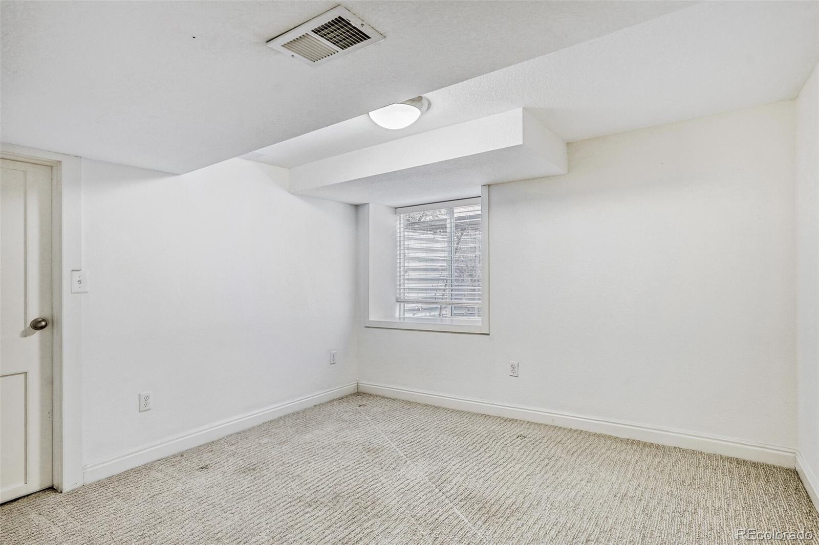 MLS Image #29 for 860 s vine street,denver, Colorado