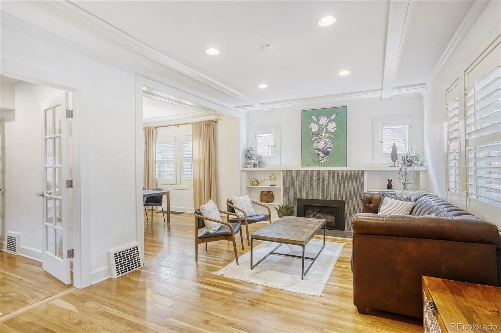 MLS Image #3 for 860 s vine street,denver, Colorado