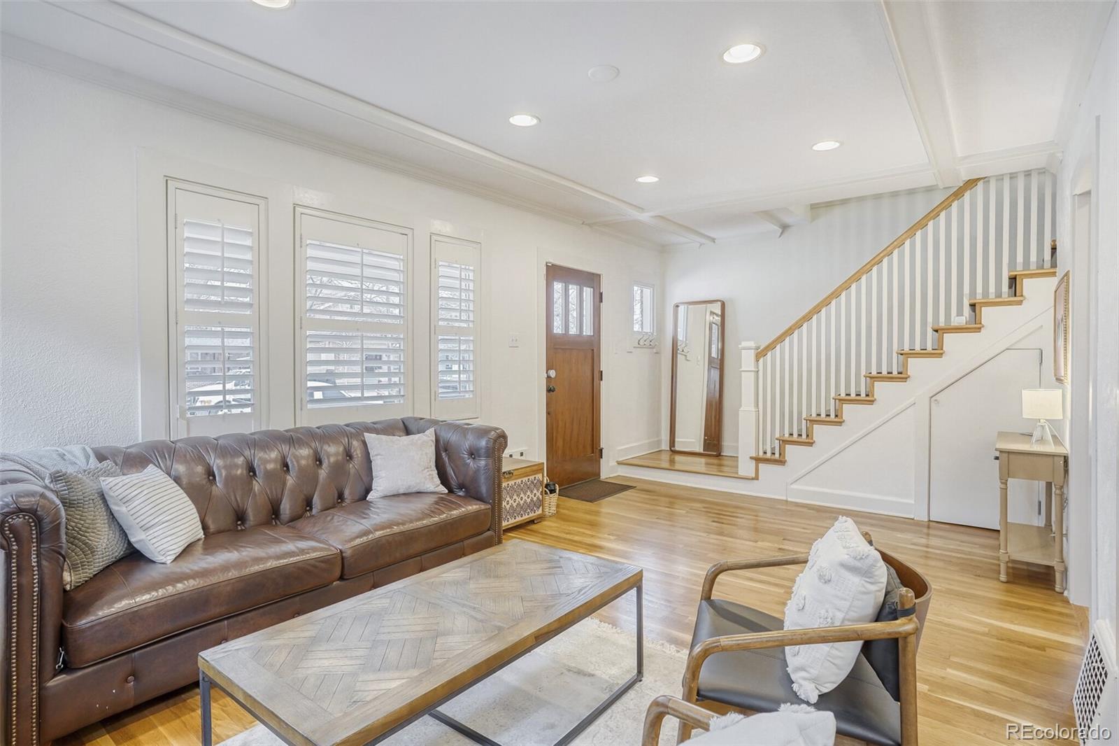 MLS Image #4 for 860 s vine street,denver, Colorado