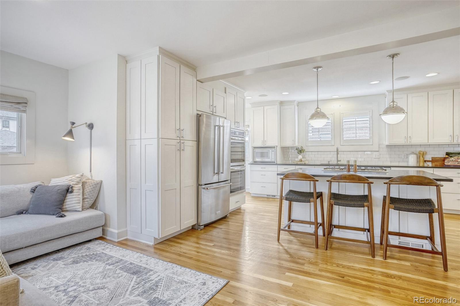 MLS Image #5 for 860 s vine street,denver, Colorado