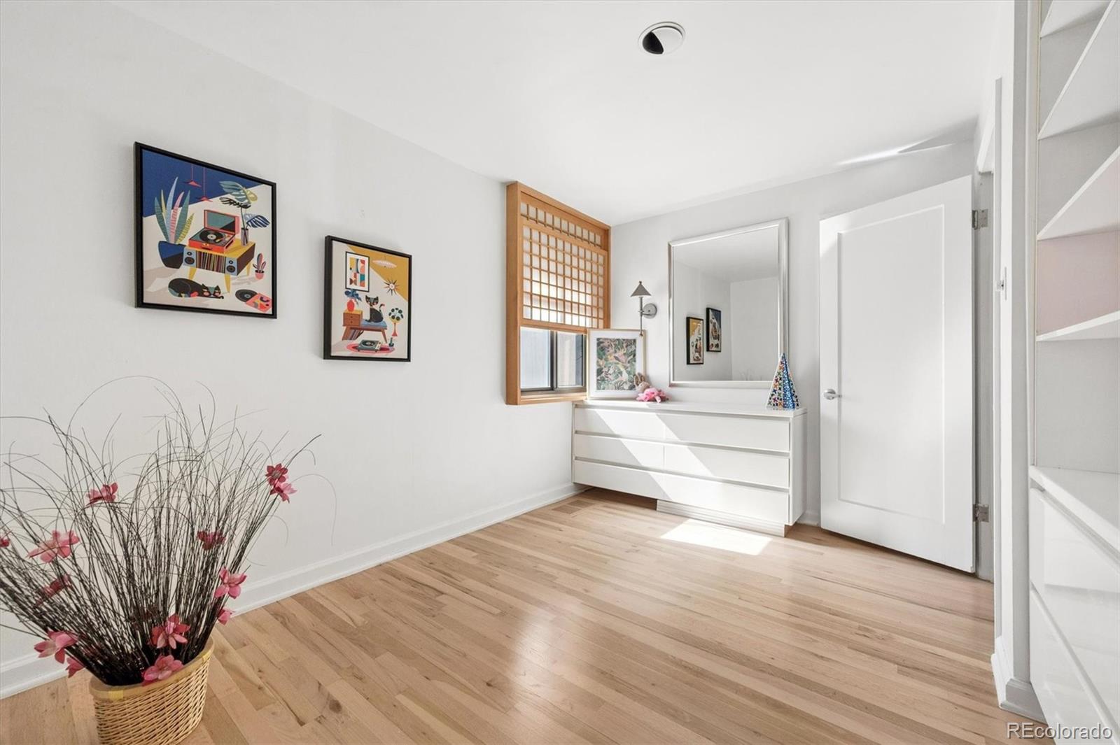 MLS Image #33 for 778  hudson street,denver, Colorado