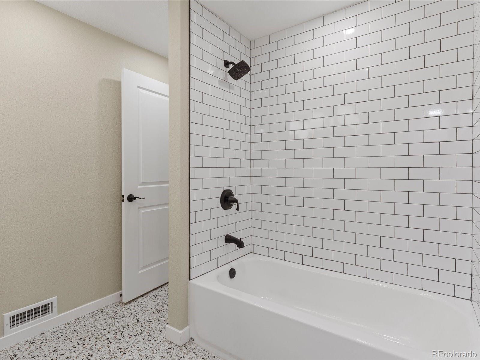 MLS Image #22 for 6901 s uinta street,centennial, Colorado