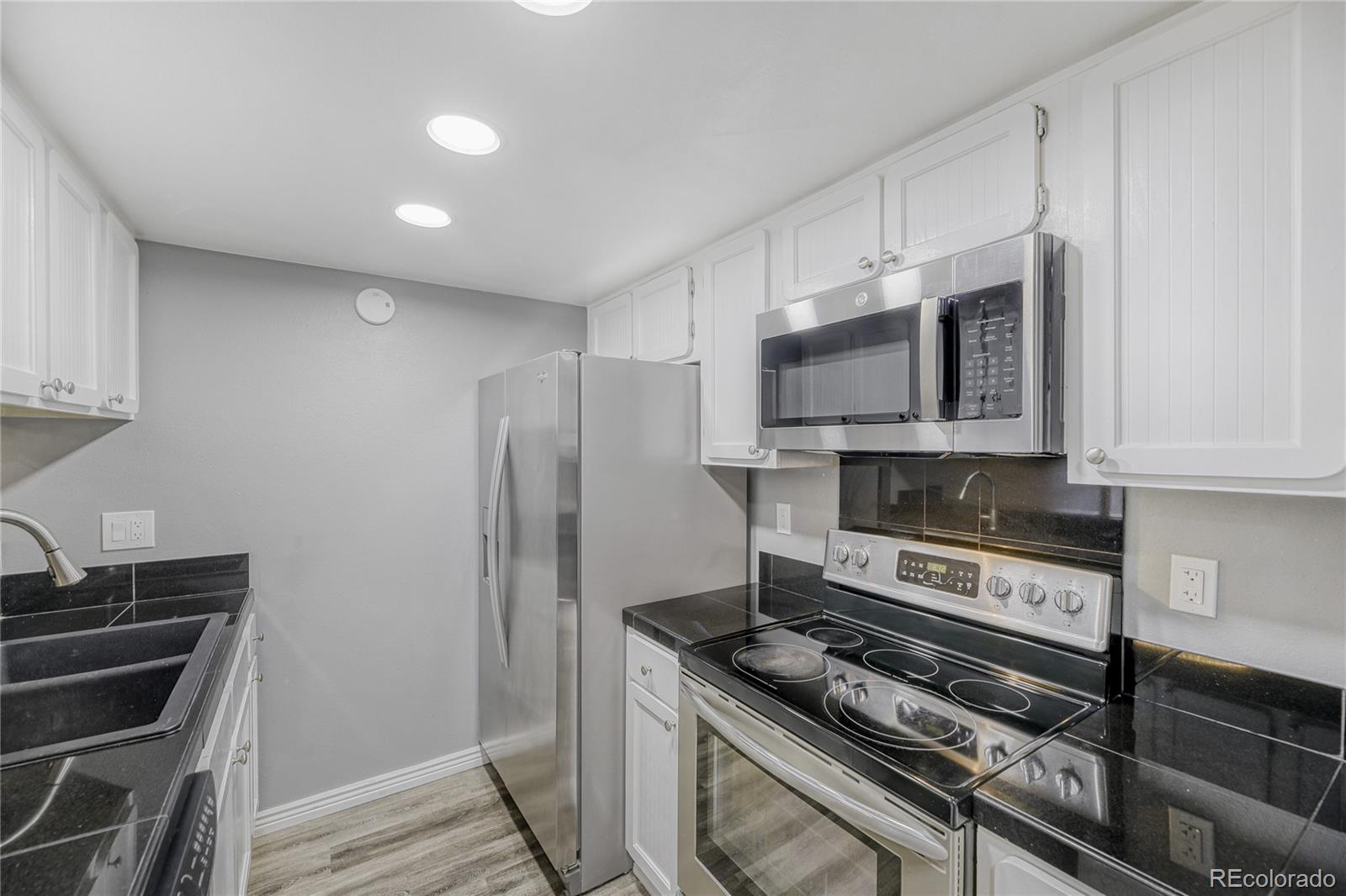 MLS Image #4 for 540 s forest street 202,denver, Colorado