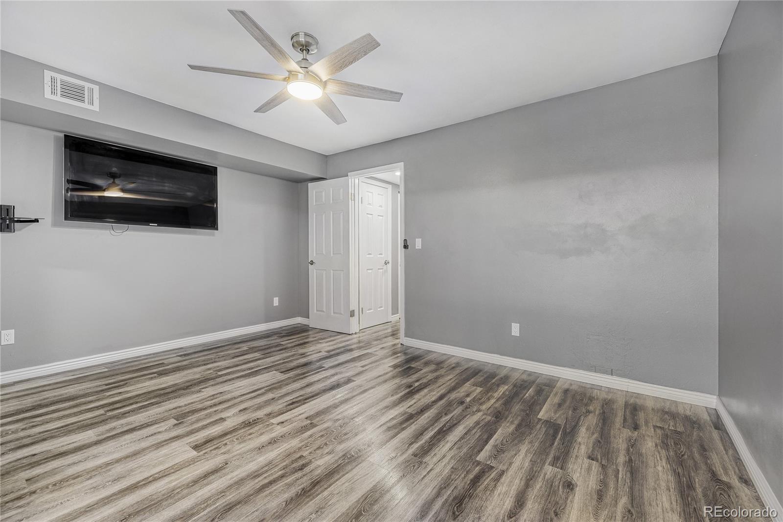 MLS Image #7 for 540 s forest street 202,denver, Colorado