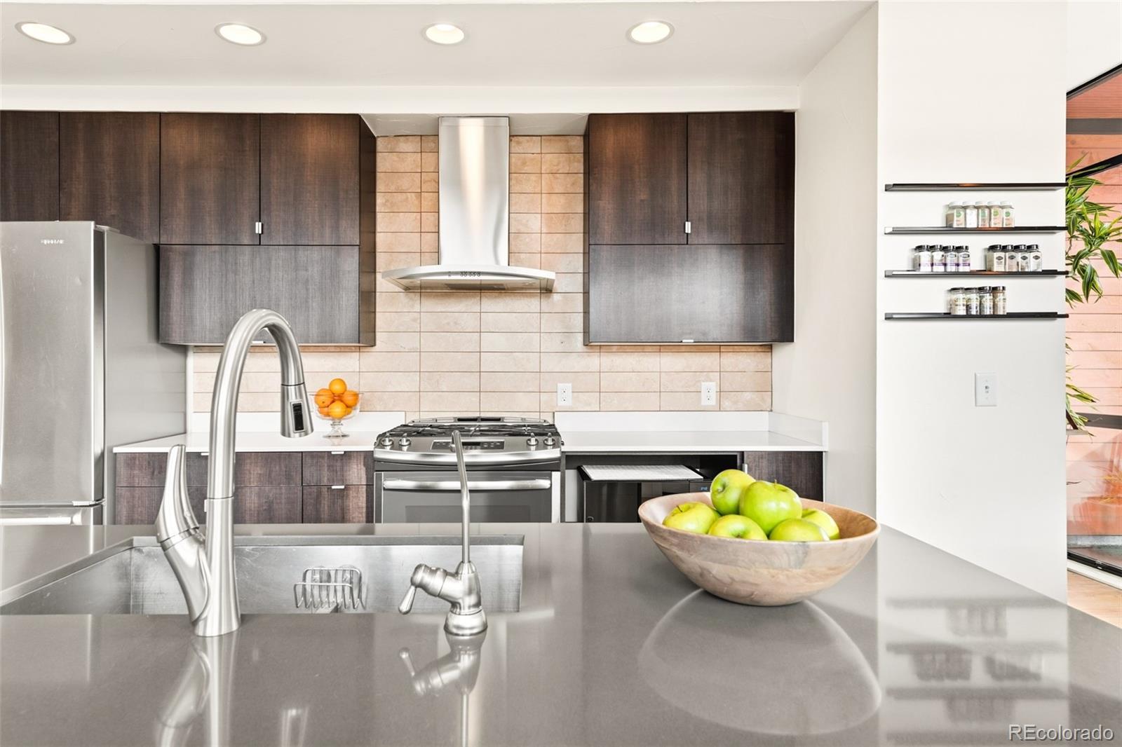 MLS Image #12 for 1304 n emerson street ,denver, Colorado