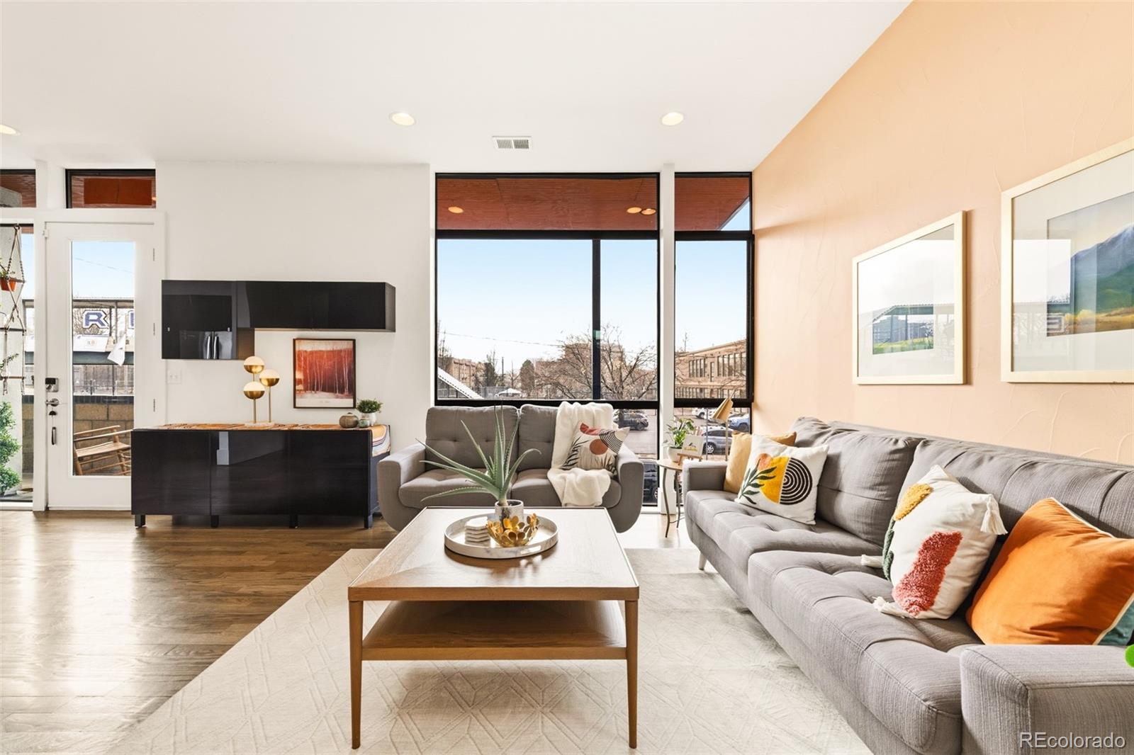 MLS Image #6 for 1304 n emerson street ,denver, Colorado