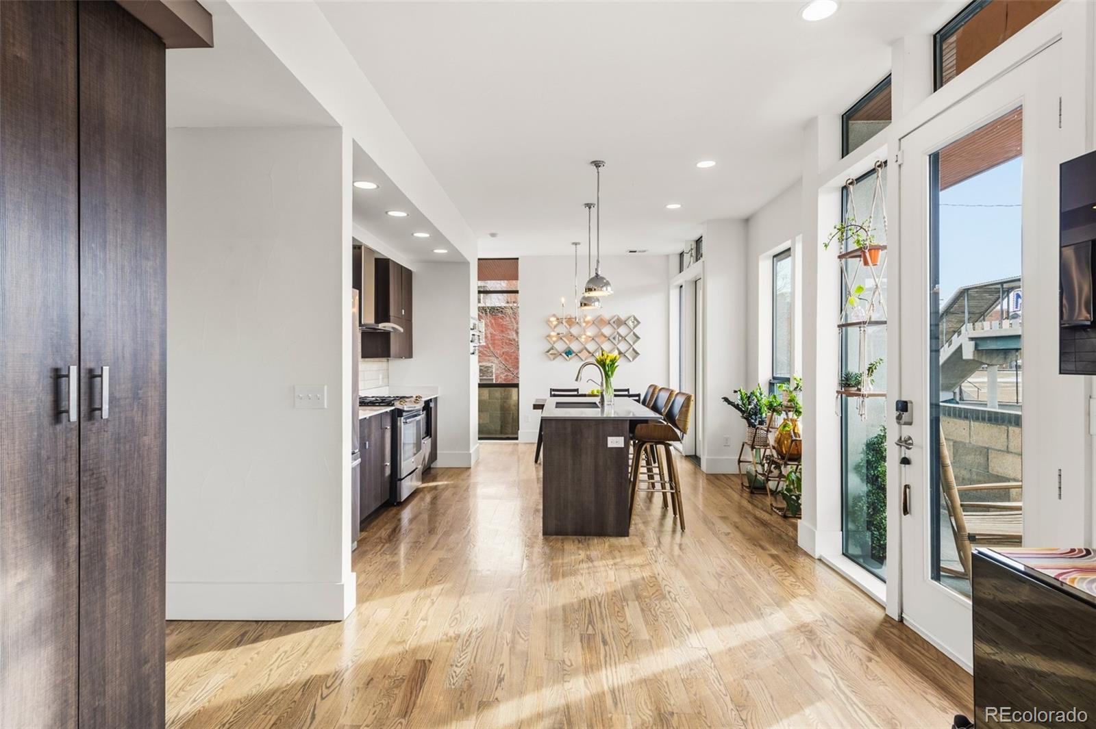 MLS Image #9 for 1304 n emerson street ,denver, Colorado