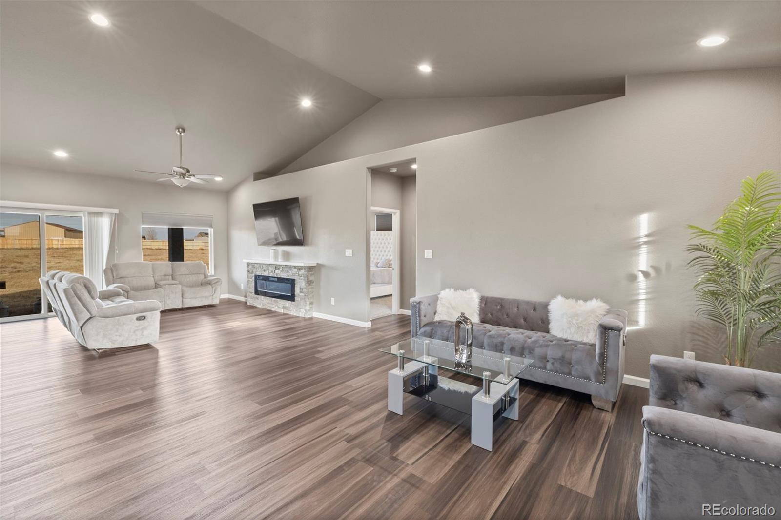 MLS Image #3 for 1461 e ithaca drive,pueblo west, Colorado