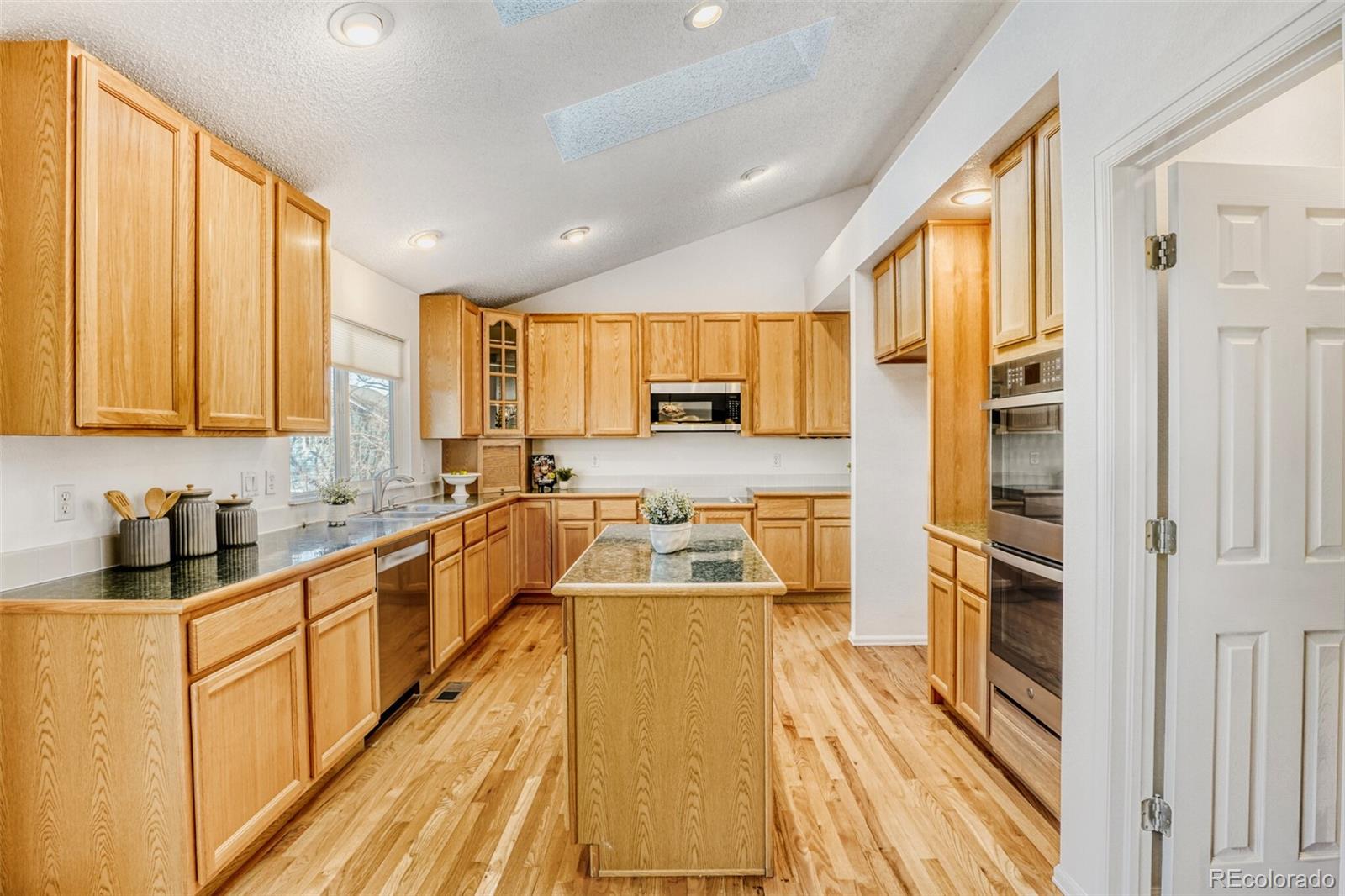 MLS Image #14 for 16069 w 65th place,arvada, Colorado