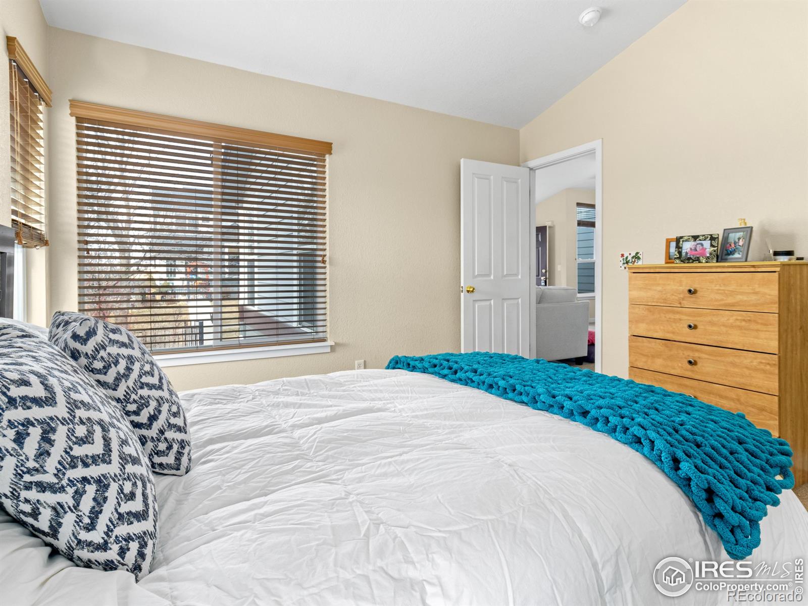 MLS Image #11 for 3644  oakwood drive,longmont, Colorado