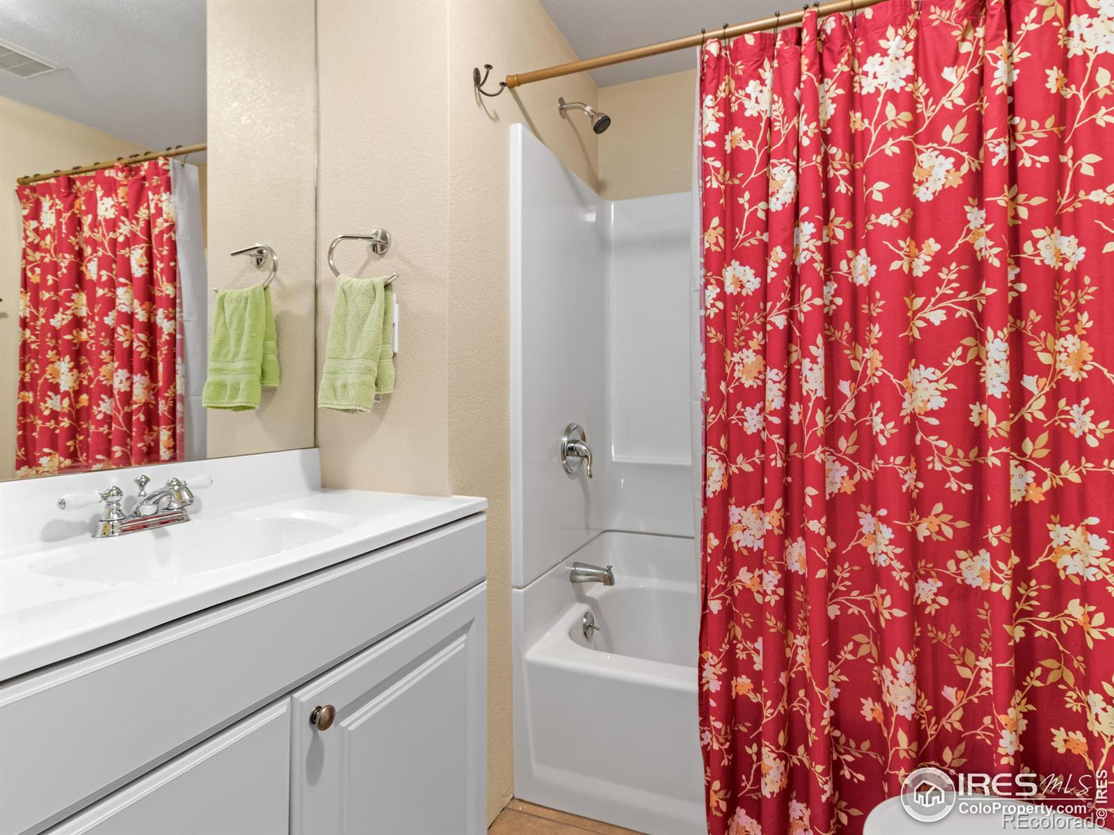 MLS Image #19 for 3644  oakwood drive,longmont, Colorado