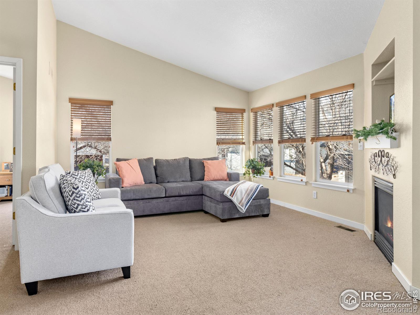 MLS Image #3 for 3644  oakwood drive,longmont, Colorado