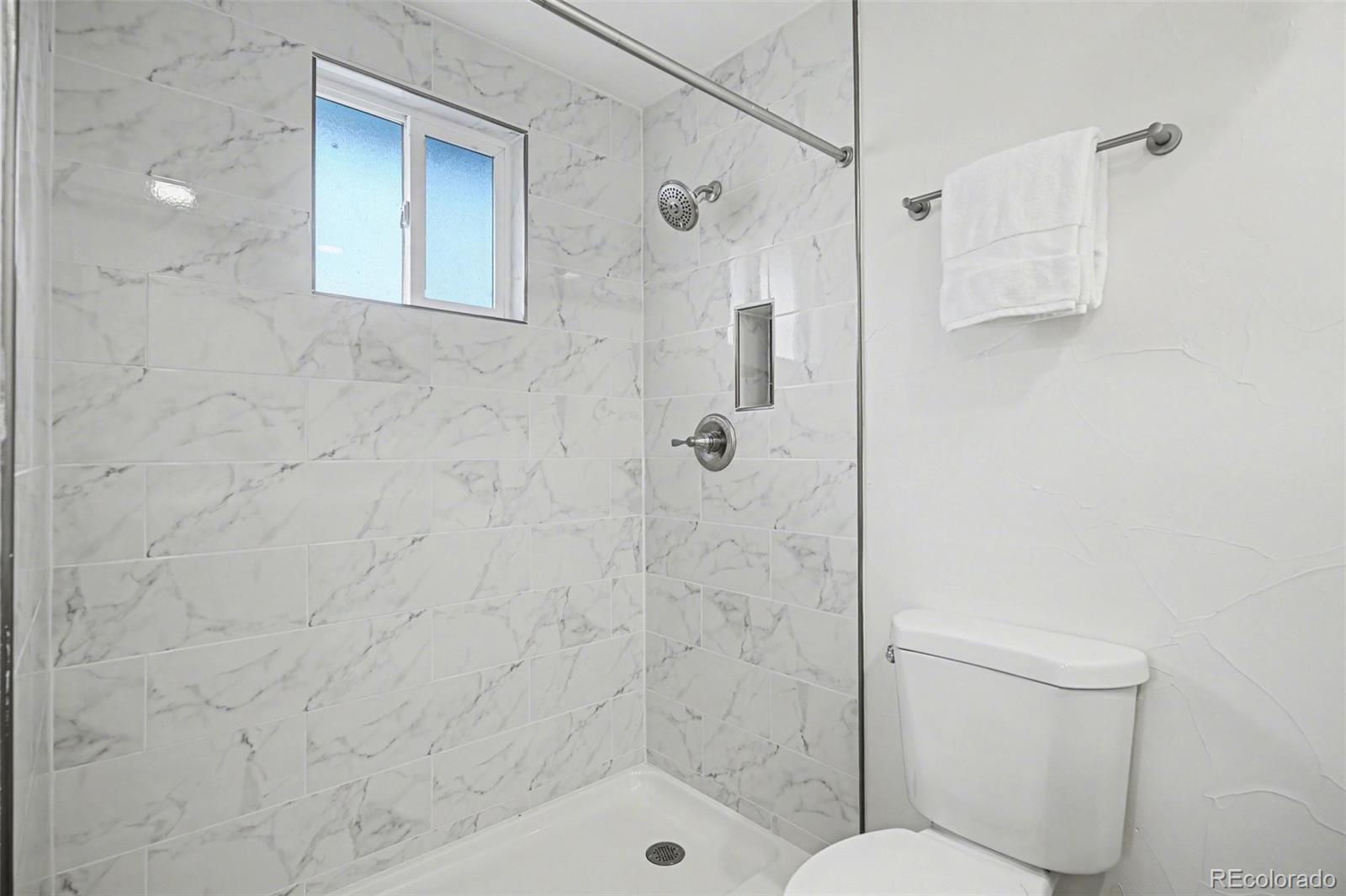 MLS Image #26 for 7356 s bannock drive,littleton, Colorado
