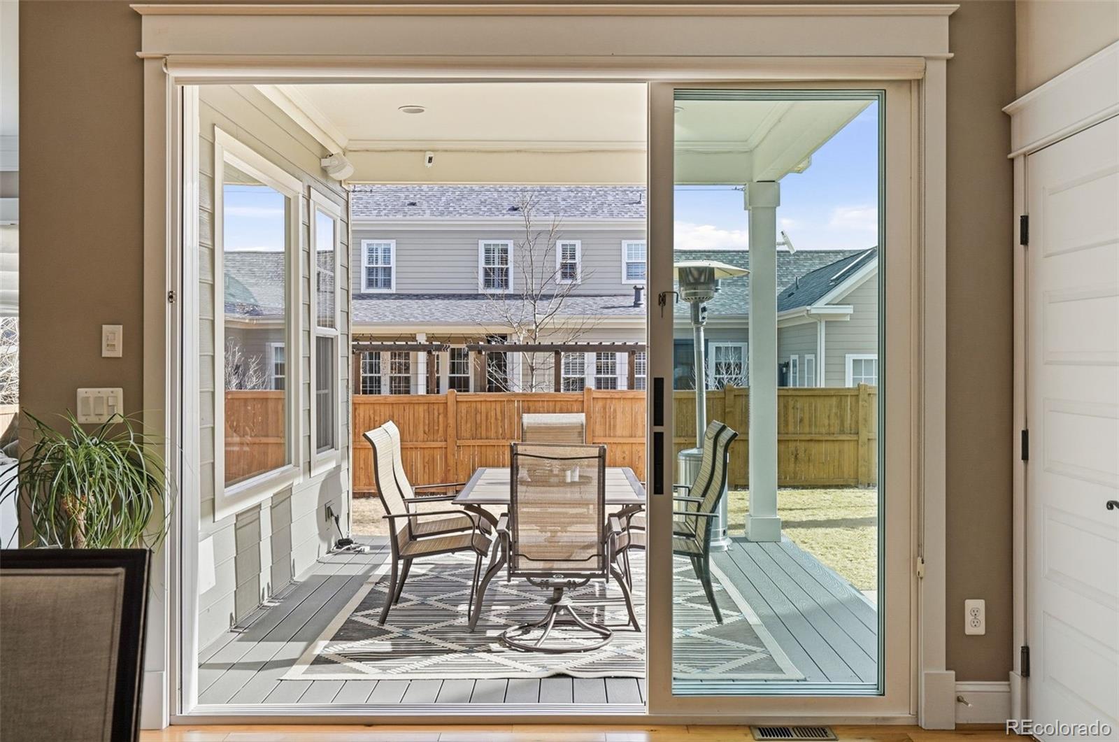 MLS Image #11 for 6082  chester street,denver, Colorado