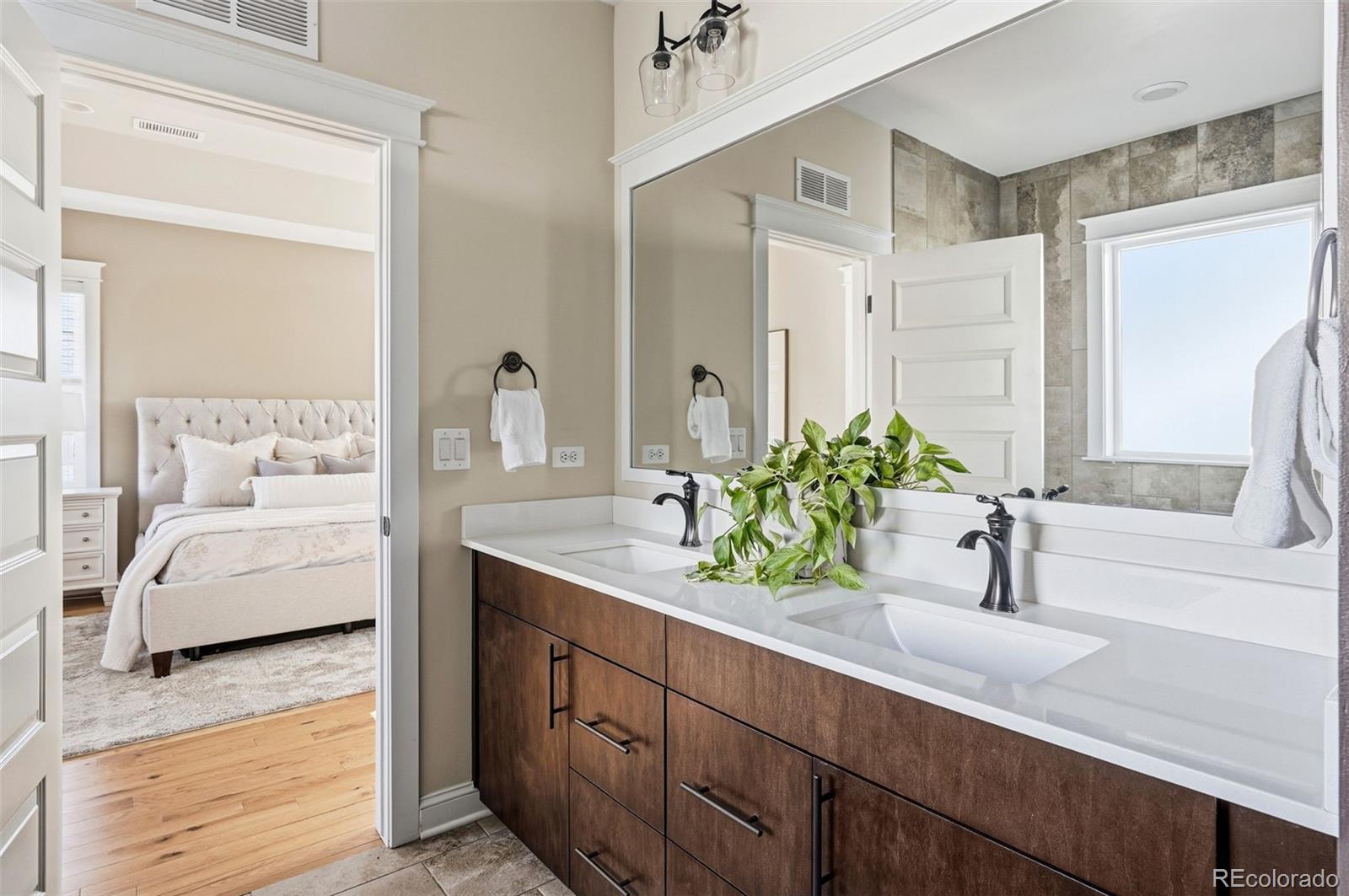 MLS Image #25 for 6082  chester street,denver, Colorado
