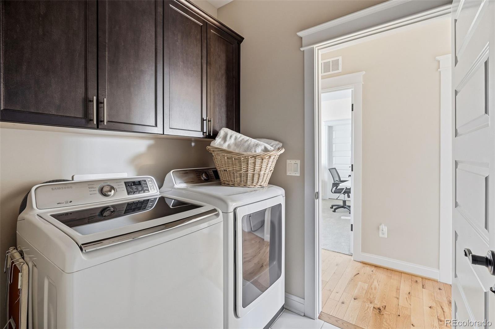 MLS Image #29 for 6082  chester street,denver, Colorado