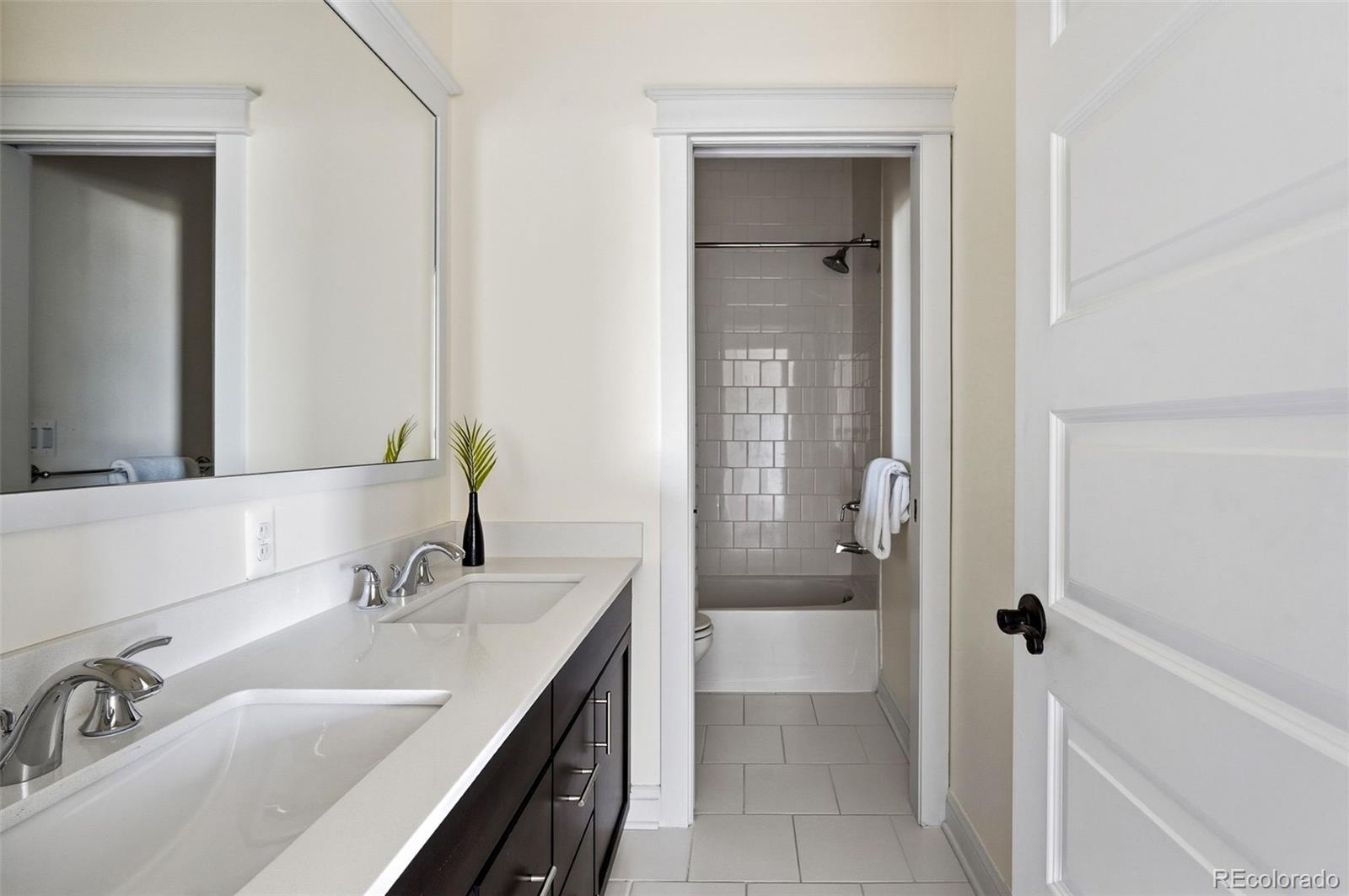 MLS Image #31 for 6082  chester street,denver, Colorado