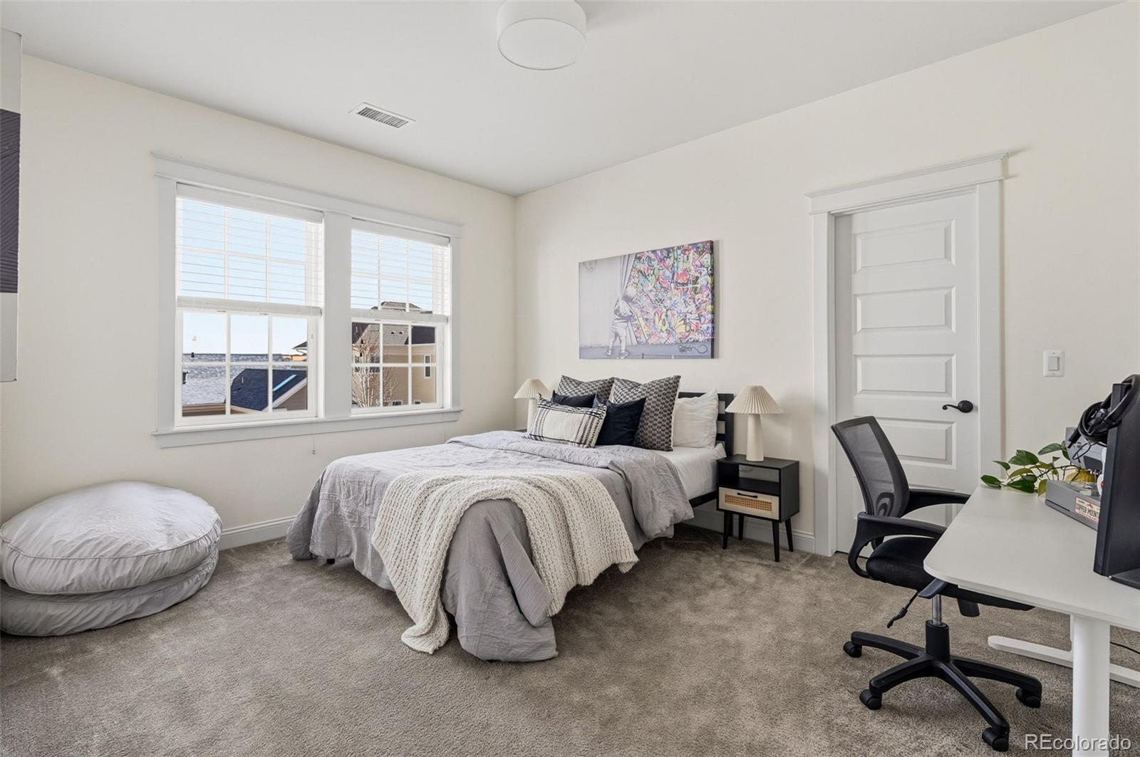 MLS Image #32 for 6082  chester street,denver, Colorado