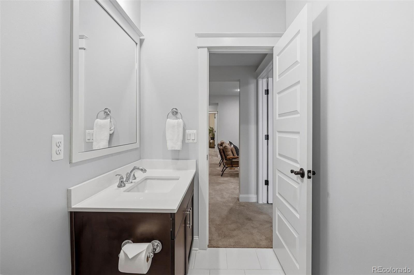 MLS Image #37 for 6082  chester street,denver, Colorado