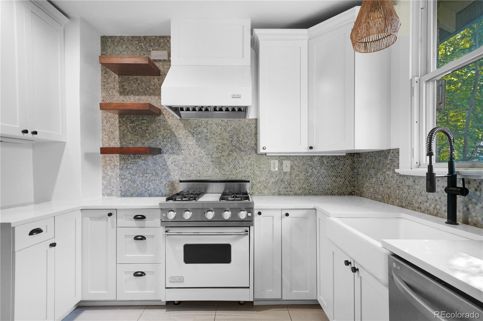 MLS Image #10 for 801  harrison street,denver, Colorado