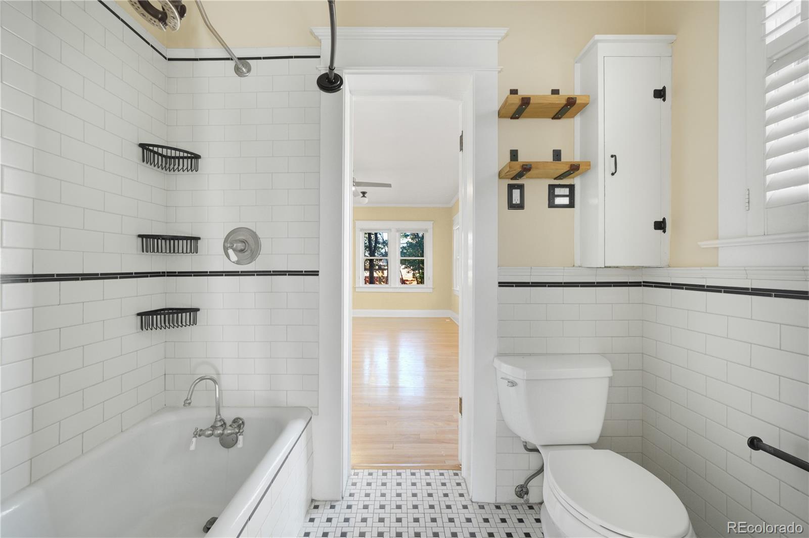 MLS Image #19 for 801  harrison street,denver, Colorado