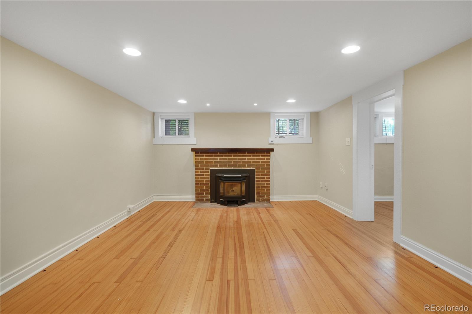 MLS Image #25 for 801  harrison street,denver, Colorado