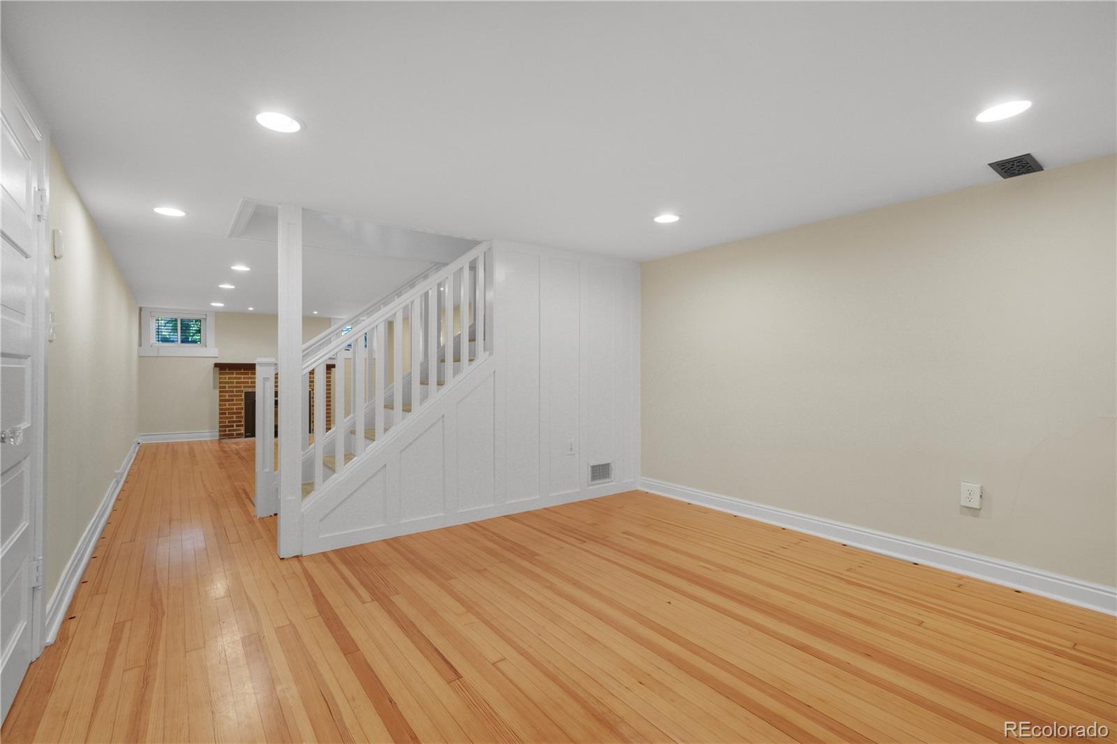 MLS Image #26 for 801  harrison street,denver, Colorado
