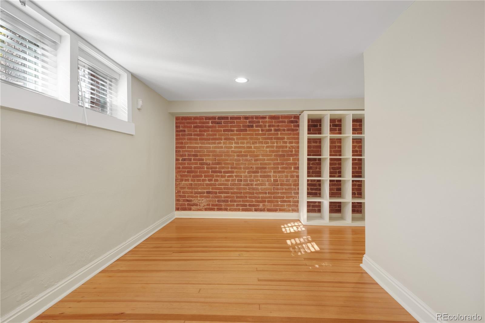 MLS Image #29 for 801  harrison street,denver, Colorado
