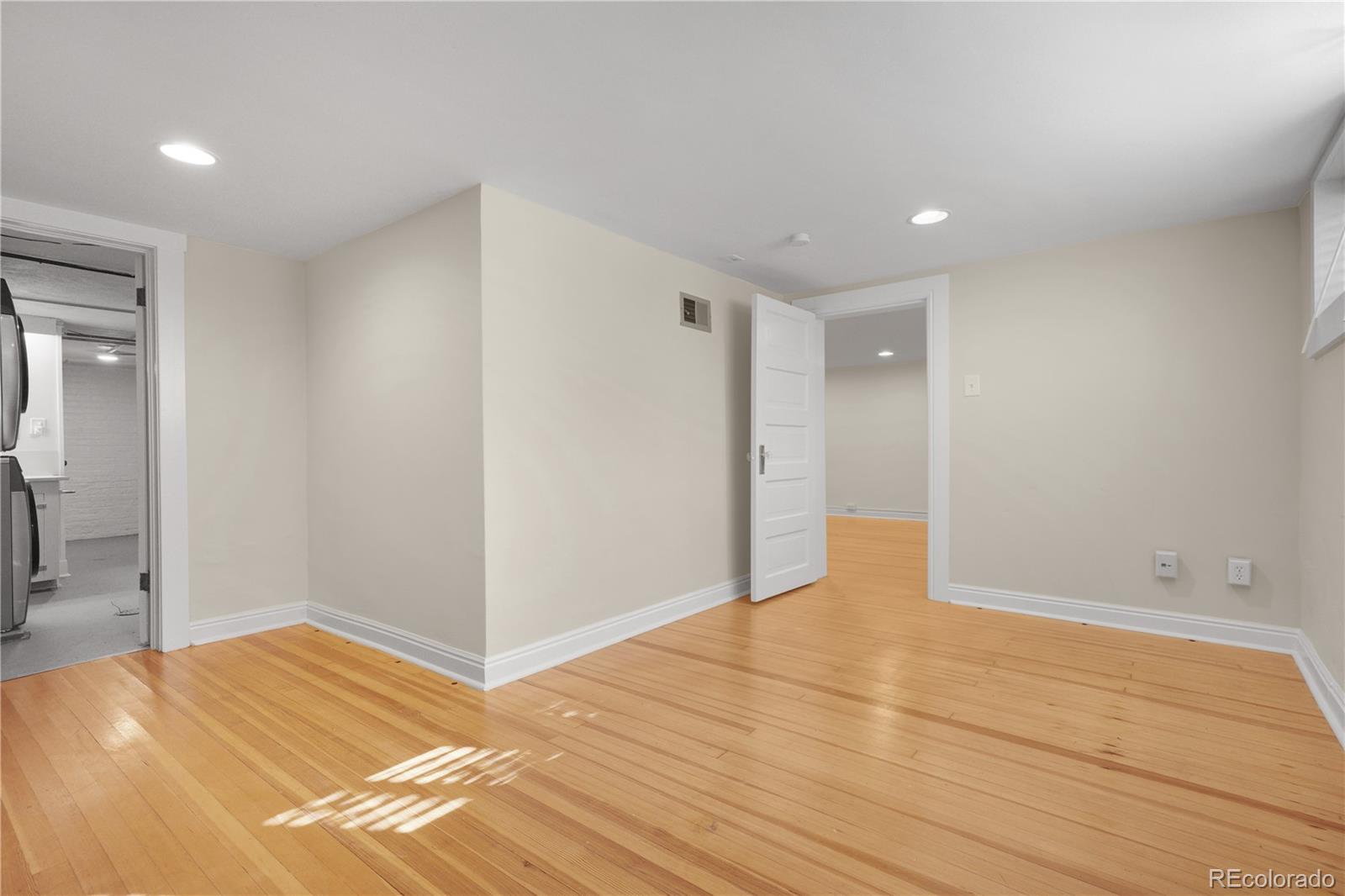 MLS Image #30 for 801  harrison street,denver, Colorado