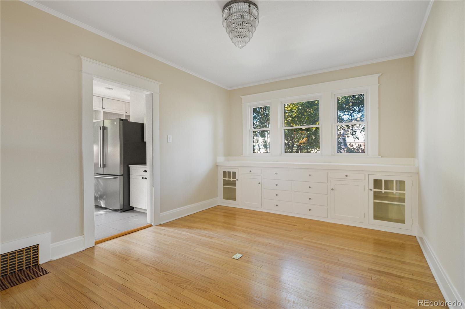 MLS Image #8 for 801  harrison street,denver, Colorado