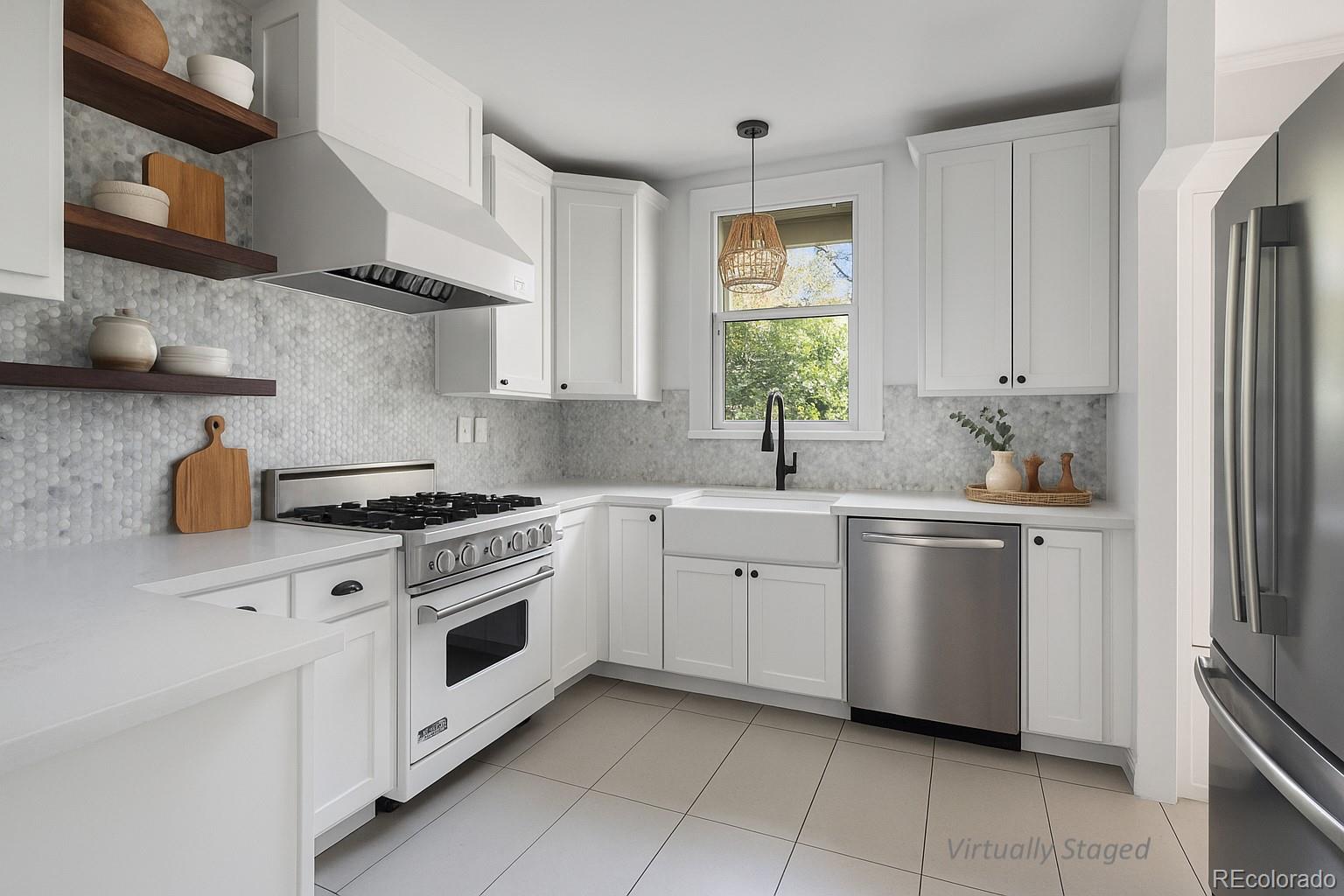 MLS Image #9 for 801  harrison street,denver, Colorado