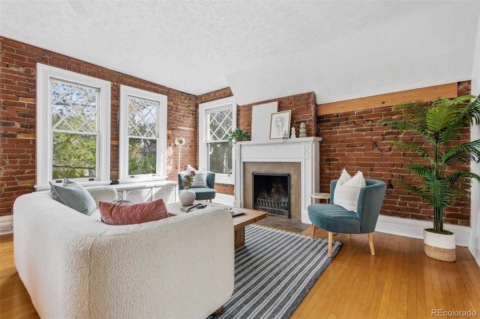 MLS Image #0 for 1057 n emerson street a,denver, Colorado