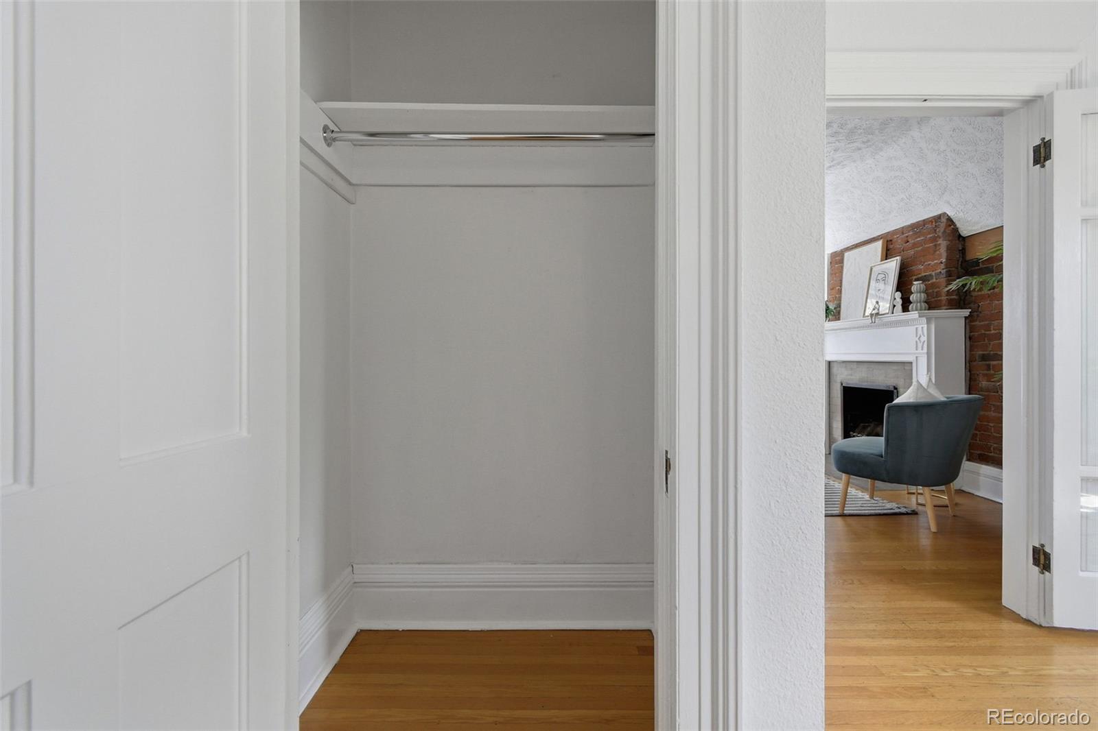 MLS Image #22 for 1057 n emerson street a,denver, Colorado