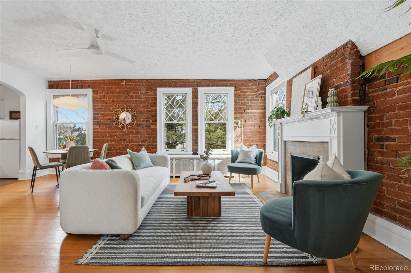 MLS Image #8 for 1057 n emerson street a,denver, Colorado