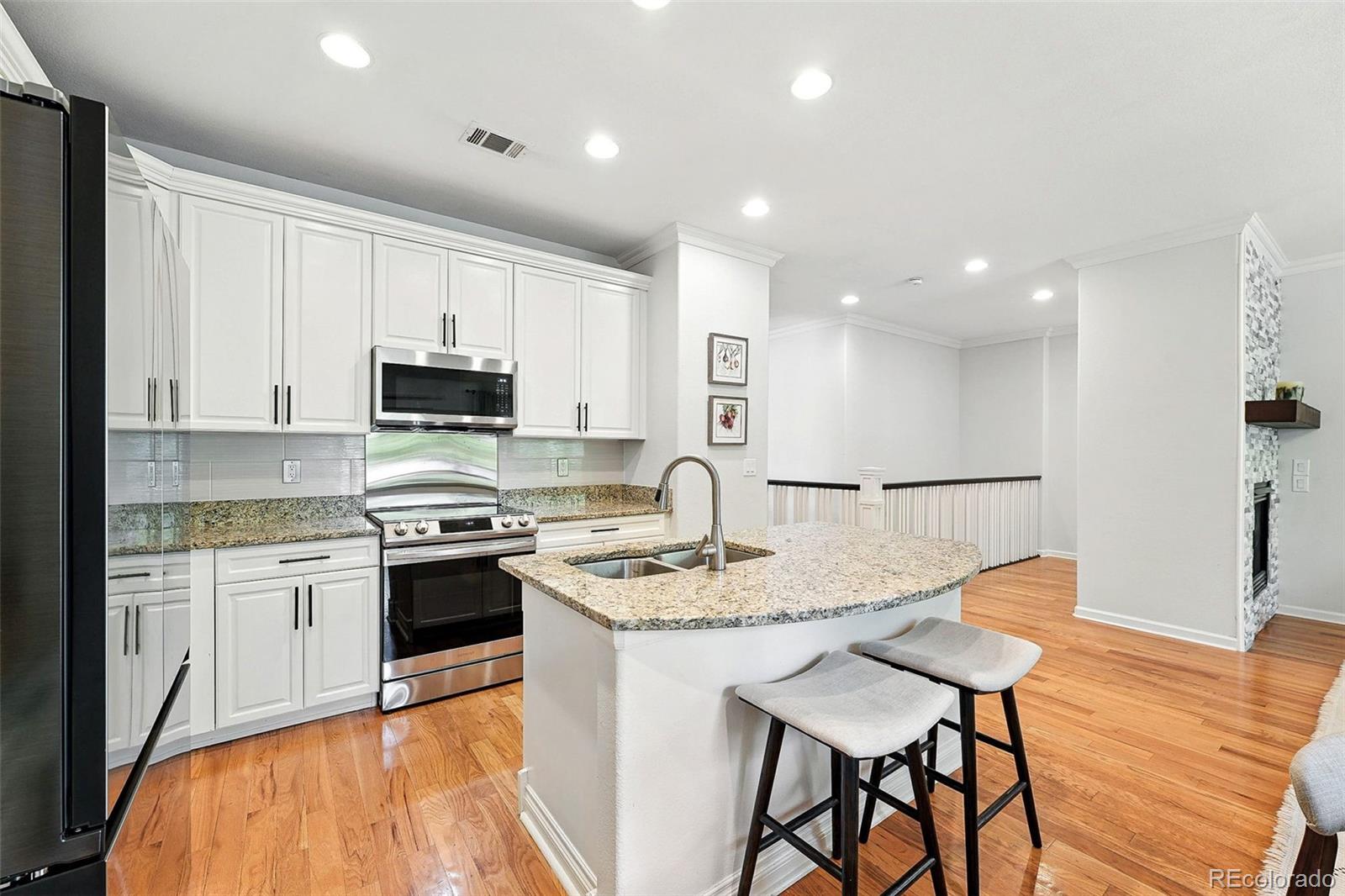 MLS Image #1 for 7337 e 10th avenue,denver, Colorado