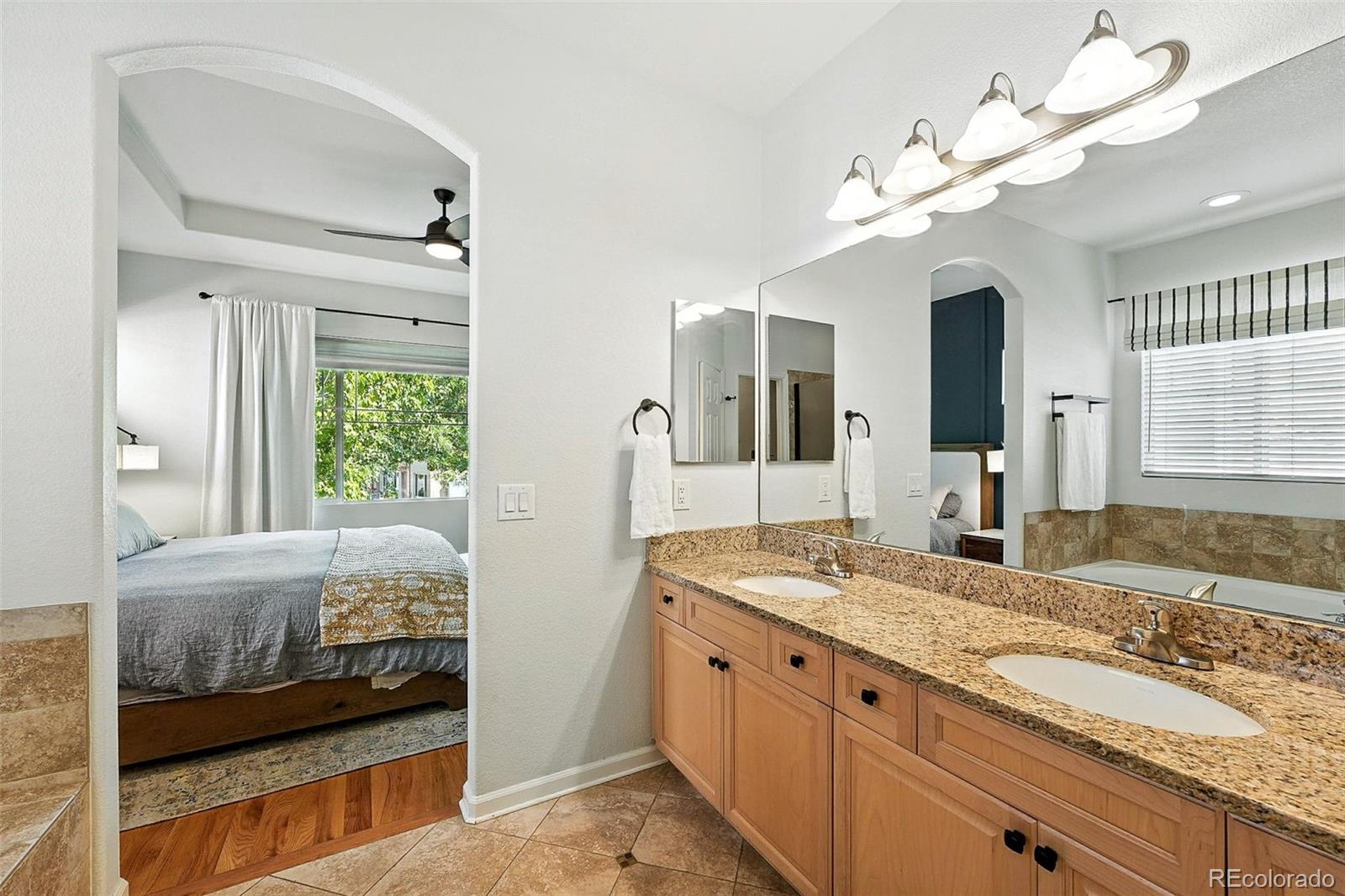 MLS Image #5 for 7337 e 10th avenue,denver, Colorado
